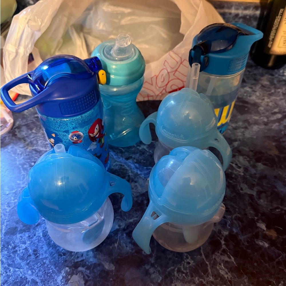 Blue Kids Water Bottles Set